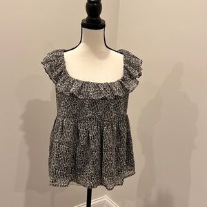 NWT Banana Republic flutter tie back tank. Size medium